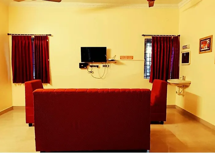 Royal Black Pepper Cottage
