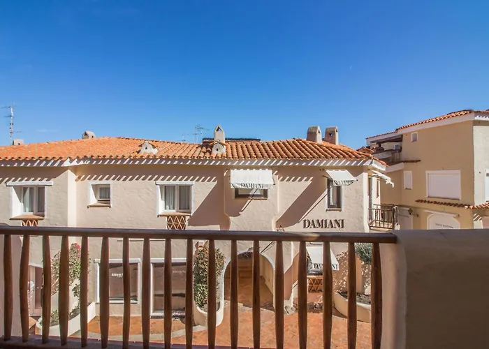 Guesthost - Porto Cervo Square Apt W Parking