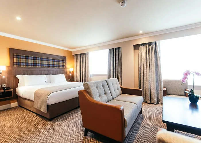 Dillon'S Hotel