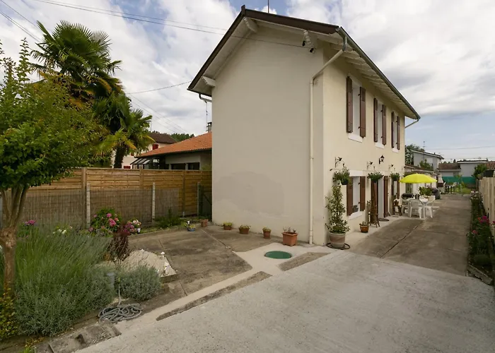 Charming Stay In Heart Of Dax