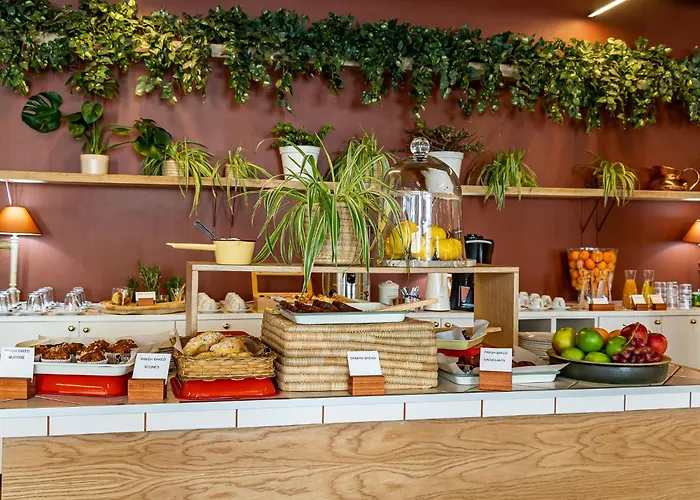 Itc Hospitality - One Thibault Hotel