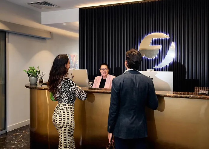 Jephson Hotel & Apartments