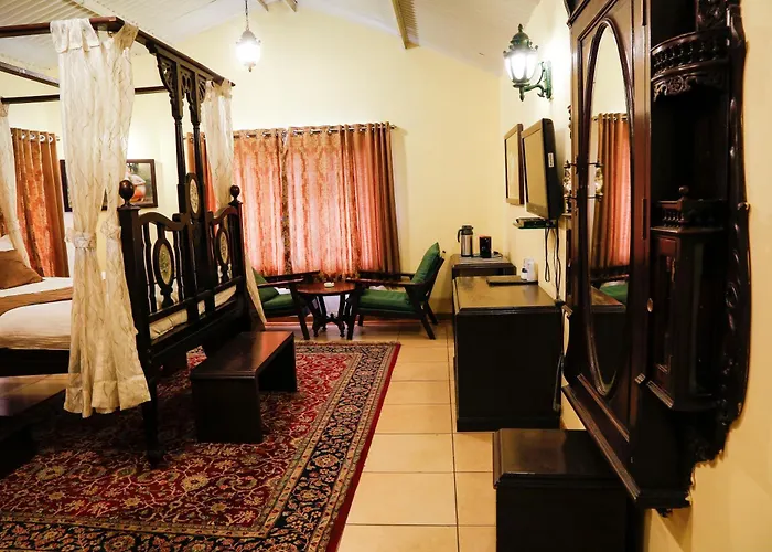 The Colonial Manek Manor By Sah