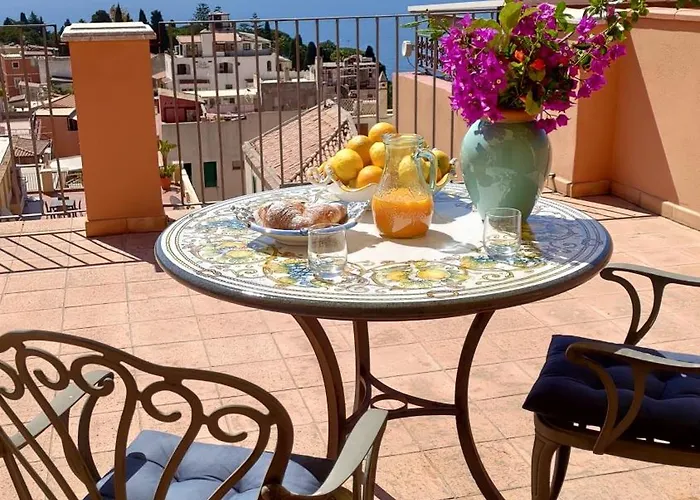 Vilagos Apartments & Loft Taormina