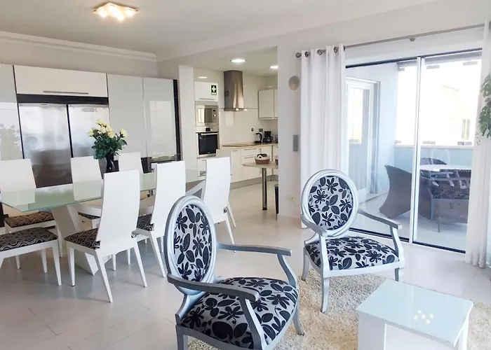Casa Do Mar - Luxurious Villa With Swim Spa & Sea View