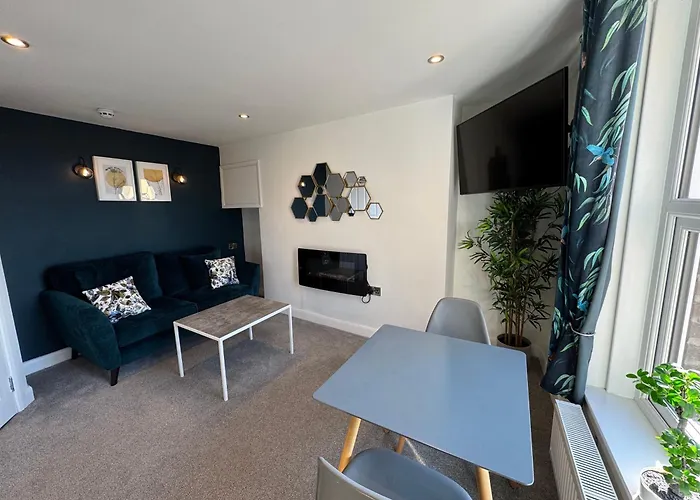 The Marlborough Sea View Holiday Apartments