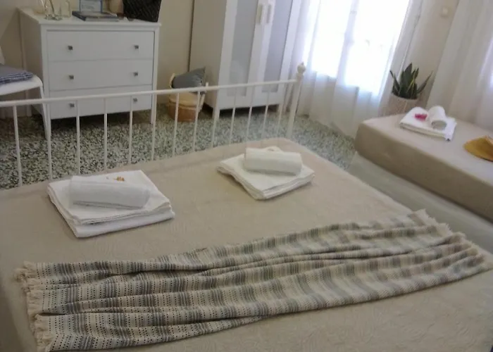 Marinos Suites