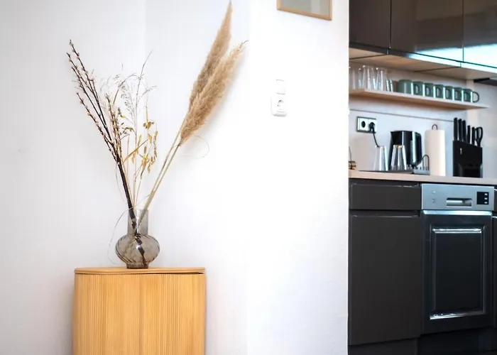 Comfortable & Central 3-Room-Apartment In Hannover L Self-Check-In I Parking, Elevator & Balkony