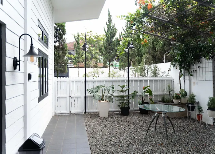 Casuarina Villa - City Center American Classic Villa