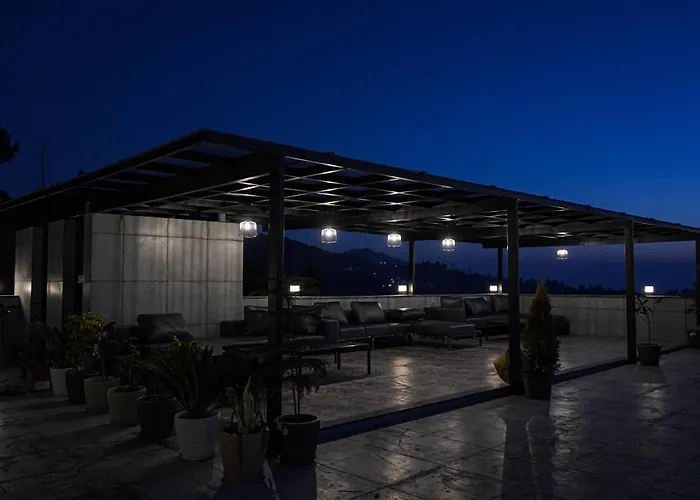The Uptown Kingdom Luxury Homestay Near By Mukteshwar Temple