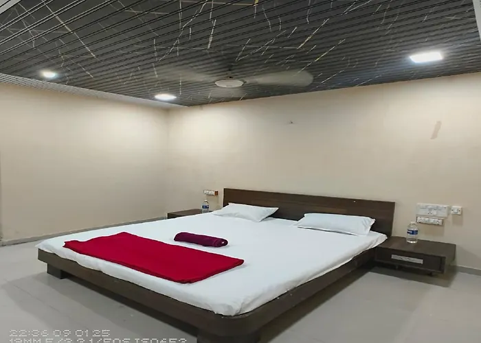 Hotel Poonam Lodge