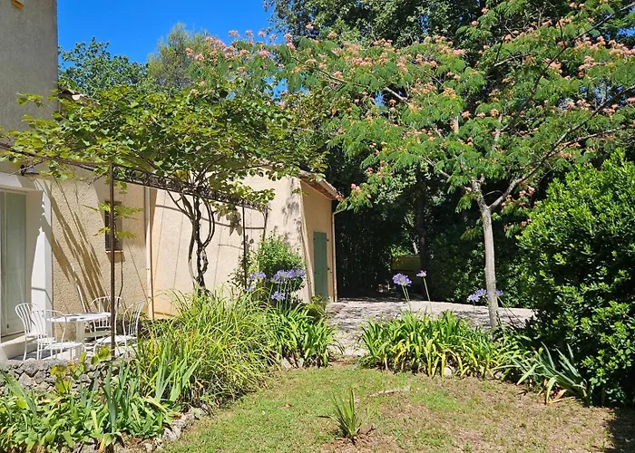 Villa Climatisee Avec Piscine Pour 9 Personnes