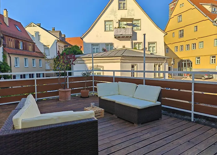Stadtmitte Apartment Im Historischen Viertel -100Qm Wohnflaeche & 30Qm Dachterrasse