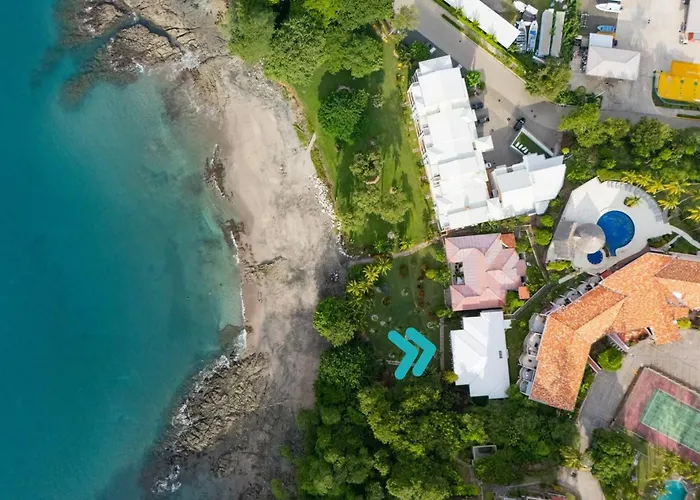 Flamingo Marina Private Beachfront Escape