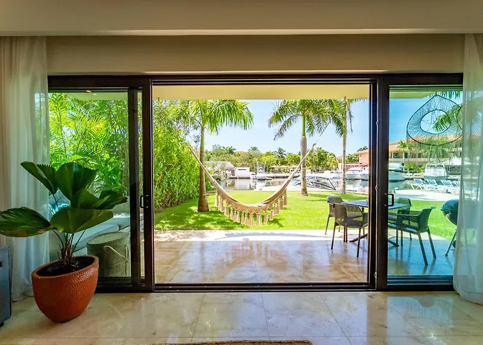 Luxury Ground Floor Marinaview-Pool-Gym-Paddleboard
