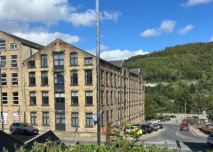 No 12 - Stylish Apartment Halifax Opposite The Piece Hall