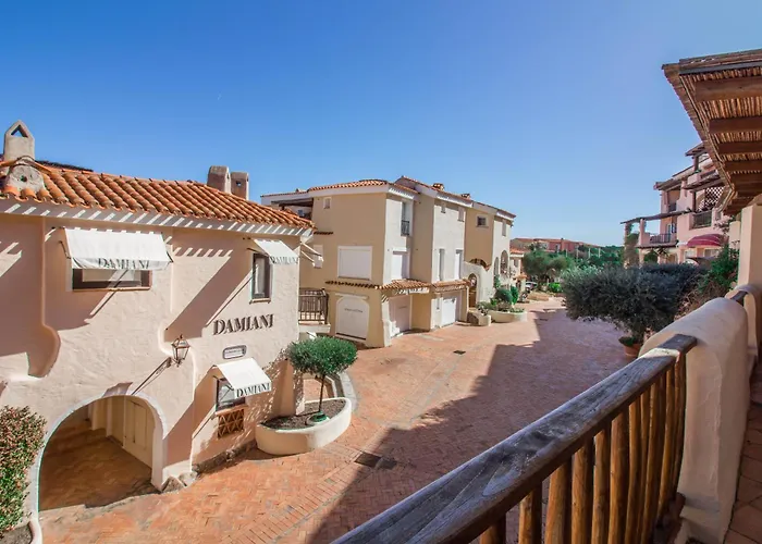 Guesthost - Porto Cervo Square Apt W Parking