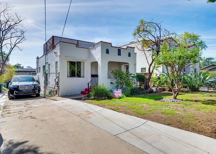 1 Mi To Rose Bowl! Updated Home W/ Furnished Deck