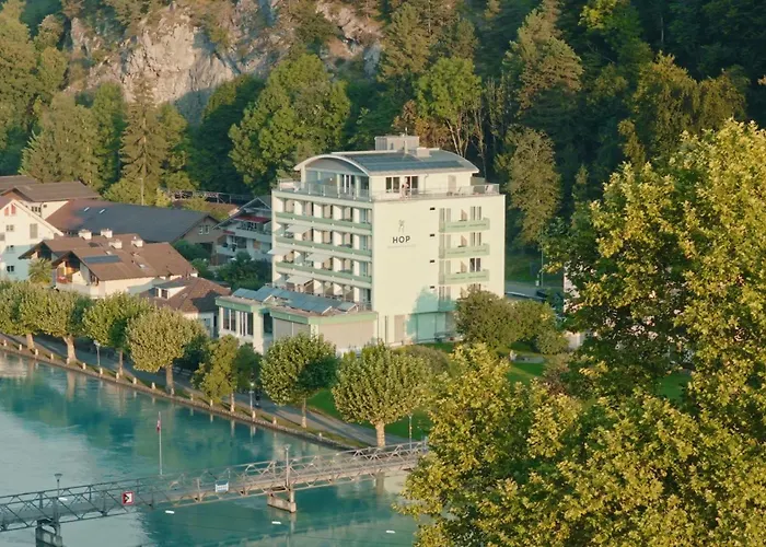 Hop Apartments & Suites