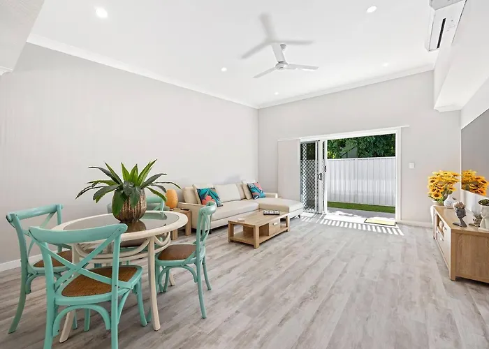 'Esplanade Escape' A Fresh Coastal Family Hideaway