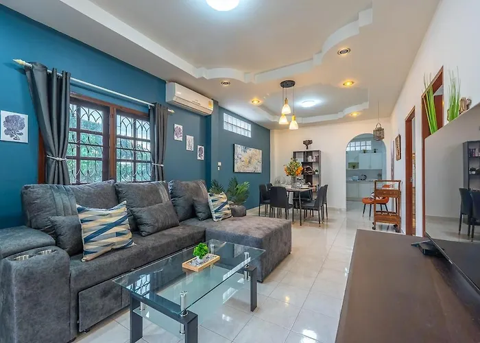 Serenity Holiday Villa 1 D Karon Beach