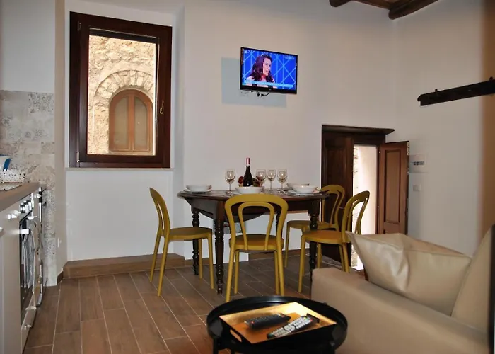 San Martino 100 Old Town Apartment - Itri