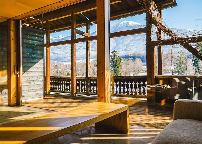 Lansersee Lake Chalet