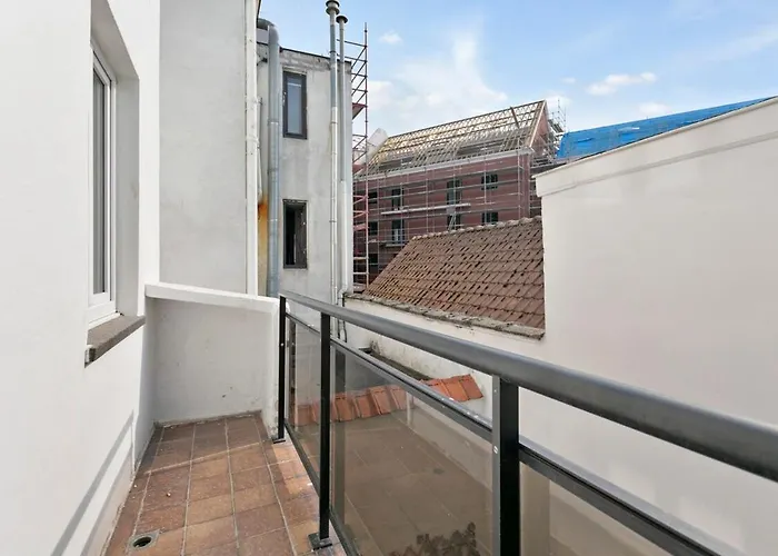 Spacious Terraced House, Center Of Knokke