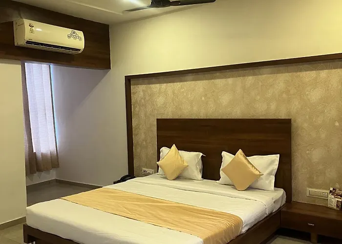 Crown Hotel