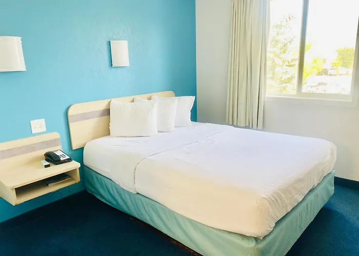 Motel 6-Red Deer, Ab