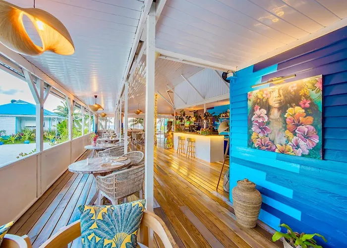 Opoa Beach Hotel