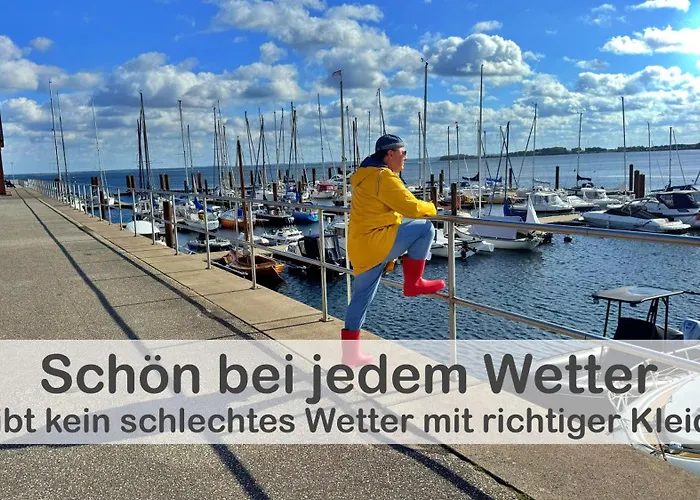Fewo Anker Im Gutshaus Hohen Wieschendorf, Entschleunigung Pur Fuer Erholsame Tage