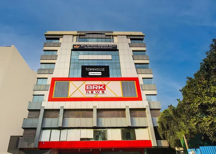 Super Townhouse Rcc Hotel Banjara Hills