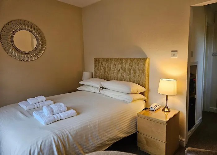 Edward Hotel