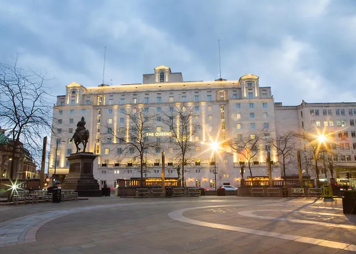 The Queens Hotel