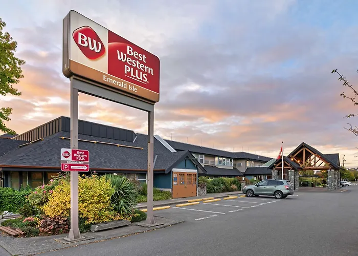 Best Western Plus Emerald Isle Hotel