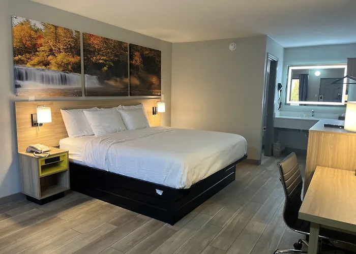 Days Inn By Wyndham Helen