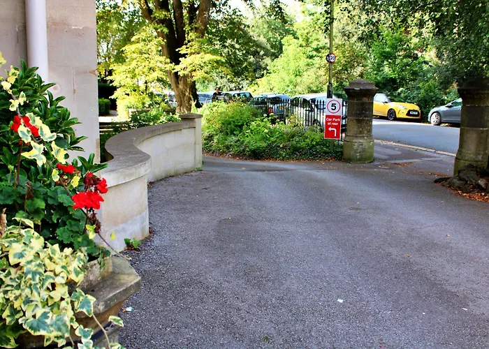 Victoria Square Hotel Clifton Village