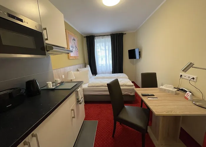 Palm Premium Hotel & Apartments