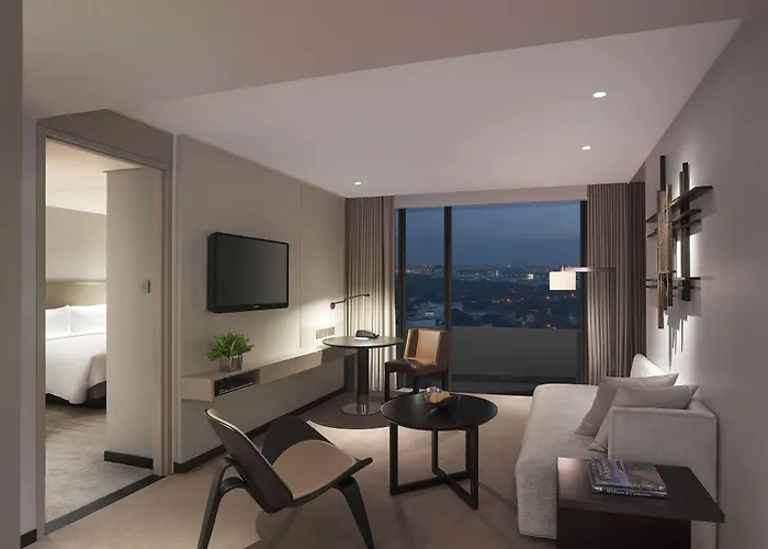 New World Makati Hotel, Manila