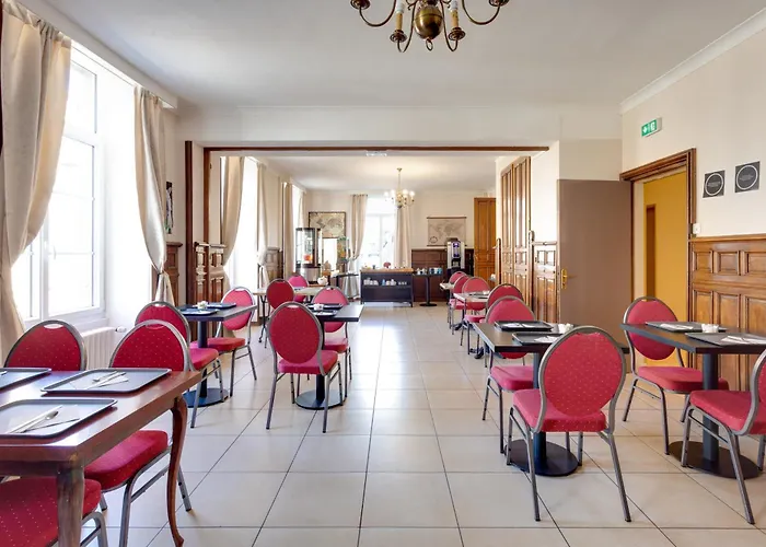 Brit Hotel Le Cygne