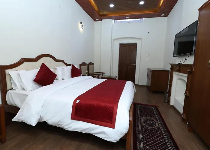 Kstdc Hotel Mayura Sudarshan ,Ooty