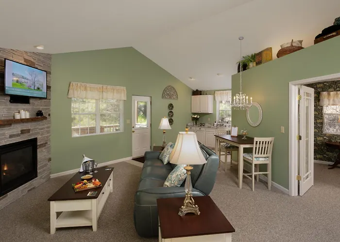 Hawk Valley Retreat & Cottages Galena