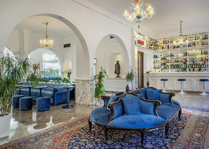 Majestic Palace Hotel