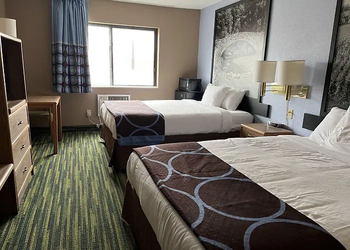 Boarders Inn & Suites By Cobblestone Hotels Waterloo Cedar Falls