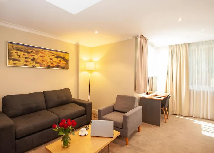 Hotel Diana Woolloongabba