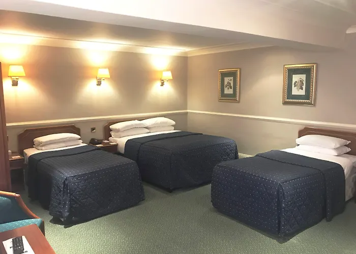Cairn Hotel