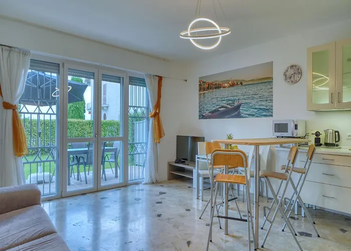 Apartment By Lake Garda Near Gardaland