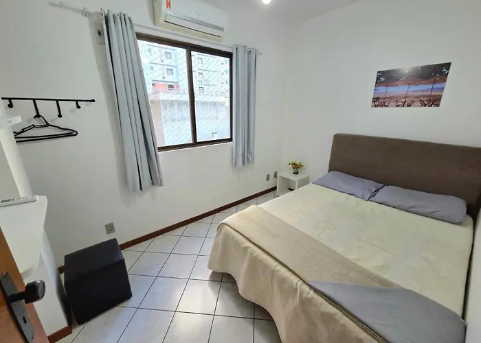 Apartamento 200 Metros Da Praia 03 Quartos Com Ar Condicionado - Meia Praia - Itapema