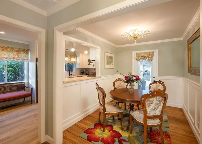 Charming Garden Cottage- Steps To Historic Old Town Half Moon Bay
